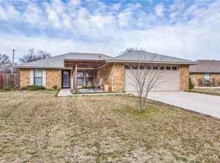 521 Aspen Dr, Denton, TX 76209
