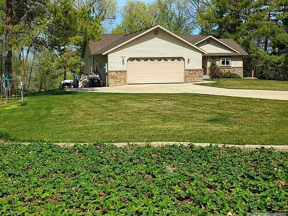 4th image of 1522 Sod Farm Rd