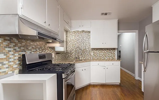 303 Schmeltzer Ln — Photo 8