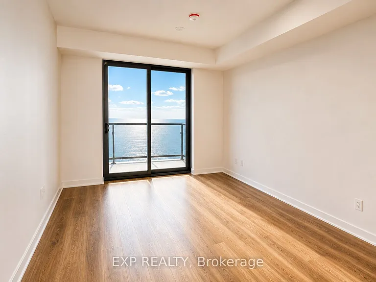 2075 Lakeshore Rd S #1405 — Photo 5