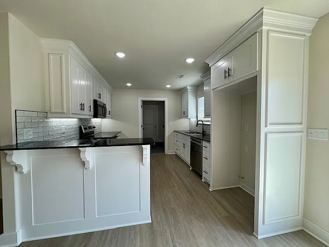 69 Stoneykirk Dr — Photo 5