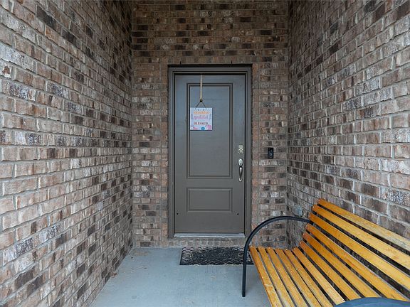 5th image of 4009 Forest Bend Rd