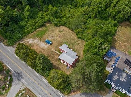 3rd image of 340 Woodland Ave