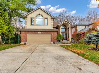 103 Forestway Trl, Woodstock, ON N4S9A5