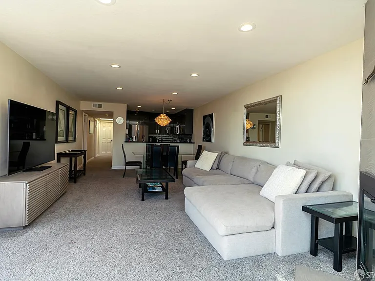 855 La Playa St #451 — Photo 5