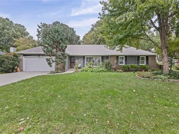 6527 Maple Dr, Mission, KS 66202
