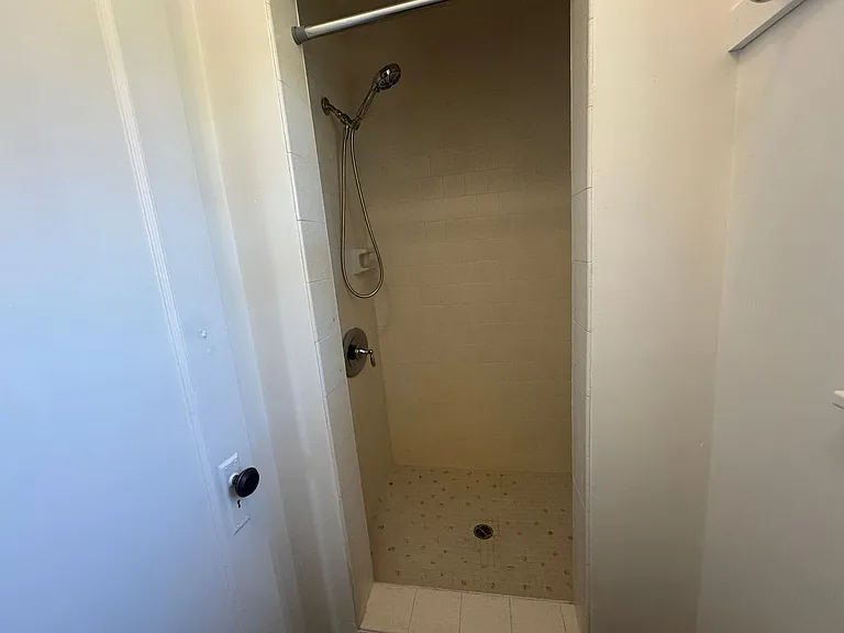 8800 Atascadero Ave — Photo 15