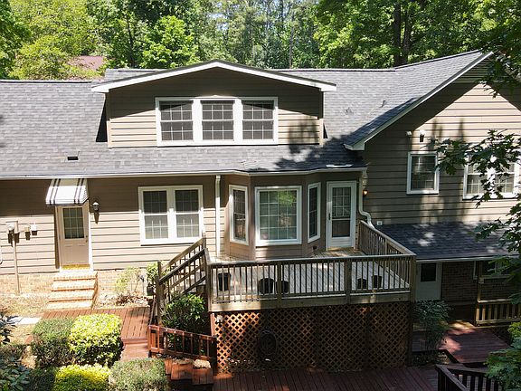 4th image of 1113 Ashford Ln