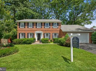 11122 Timberhead Ln, Reston, VA 20191