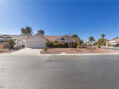 5305 Singing Hills Dr, Las Vegas, NV, 89130
