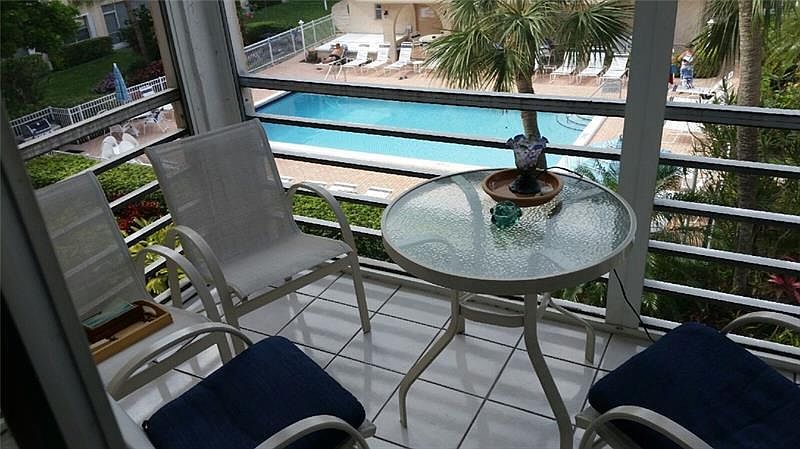 2nd image of 1541 S Ocean Blvd