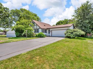 1007 Oak Grove Rd, Jackson, MI 49203