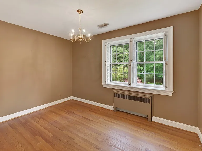 535 E Rio Rd — Photo 14