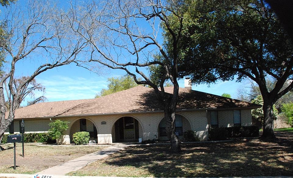 1st image of 2914 Alta Vista Ln