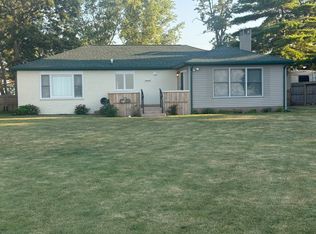 809 Knodt Rd, Essexville, MI 48732