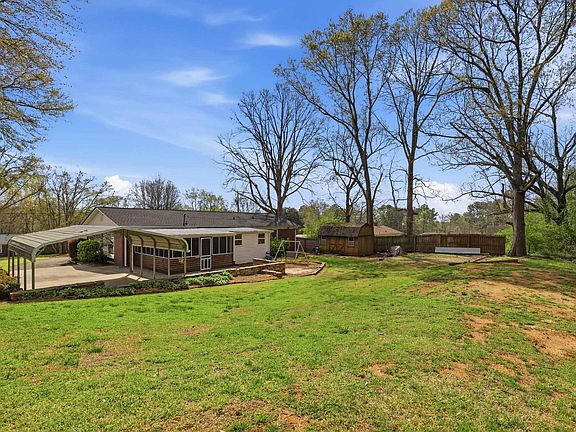 5th image of 142 Orchard Dr