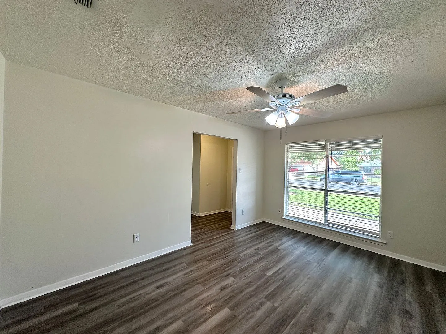 Viewable August 15th! Small Pets Accepted! — Photo 3