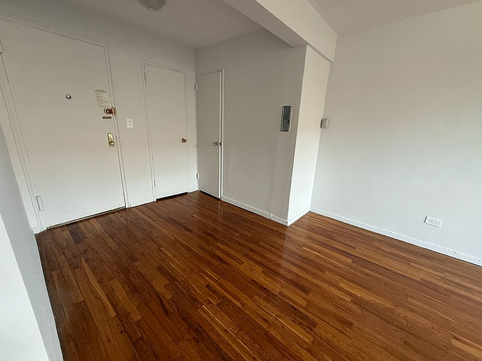 2nd image of 353 Bay Ridge Pkwy #5