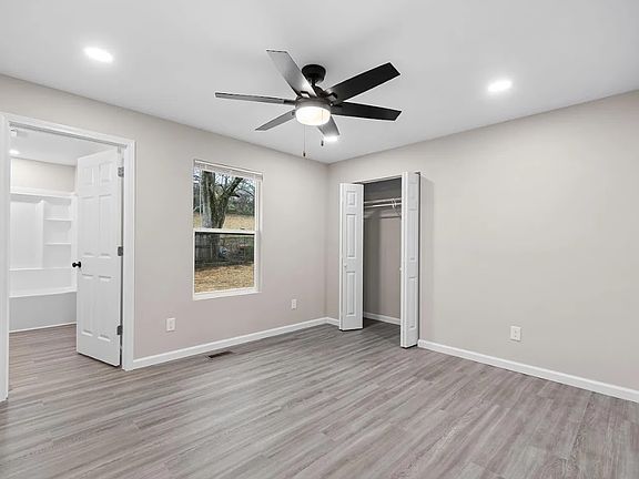 5th image of 302 Susong Dr