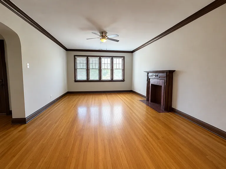7305 Pershing Ave #2W — Photo 3