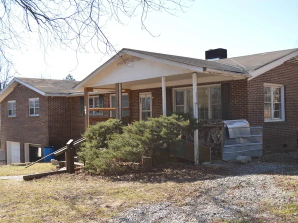 105 Edwards Rd, Landrum, SC 29356