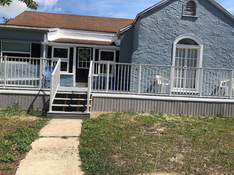2nd image of 625 Springer Dr