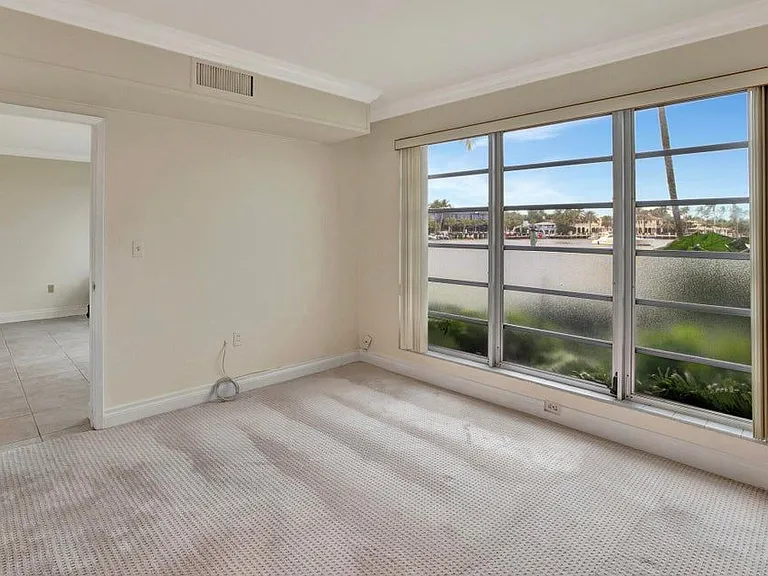 2727 Yacht Club Blvd #2A — Photo 7