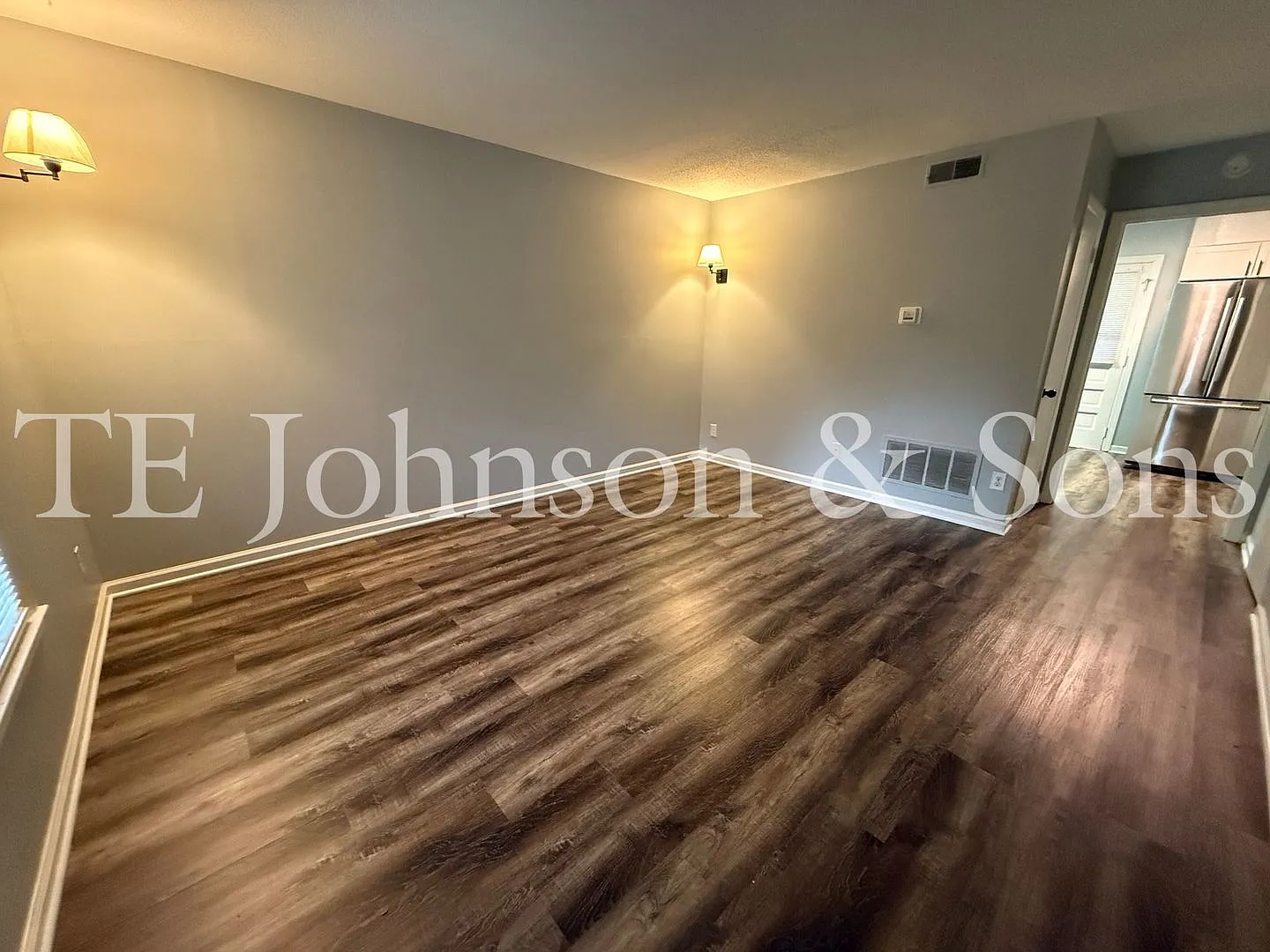 Charming 2BR Townhome with Updated Finishes & Off-Street Parking — Photo 2