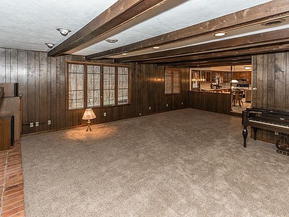 5th image of 14120 W Hilltop Cir