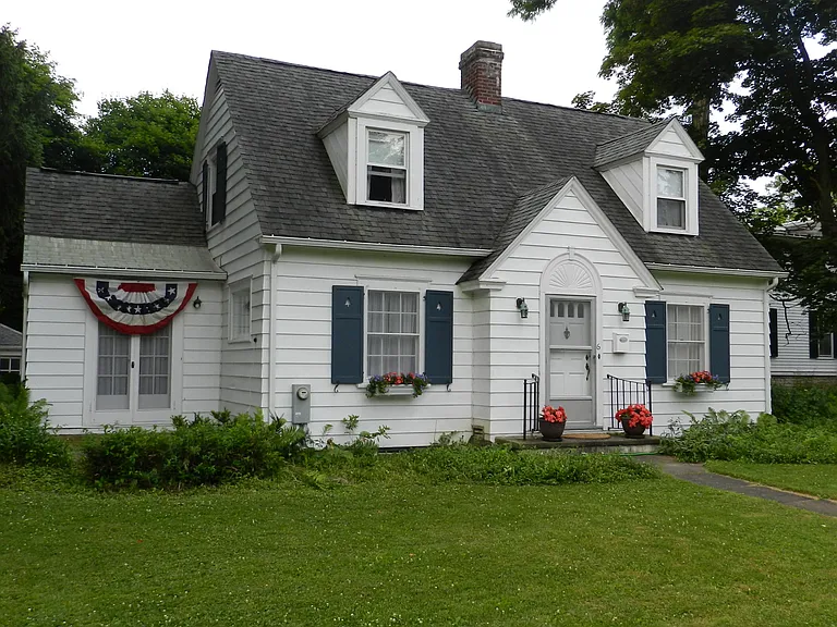 Front of 6 Albany Street, Cazenovia, NY