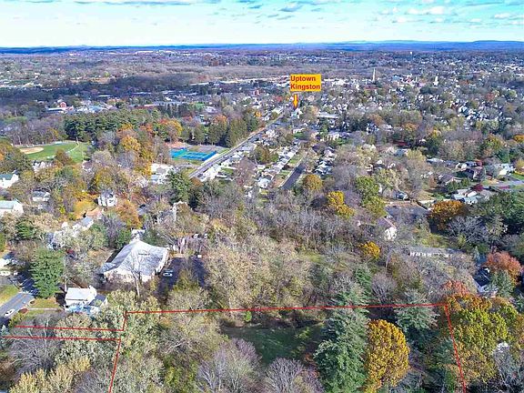 2nd image of 264 Lucas Ave