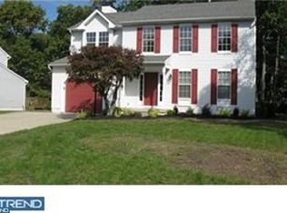15 Touchstone Ct, Sicklerville, NJ 08081