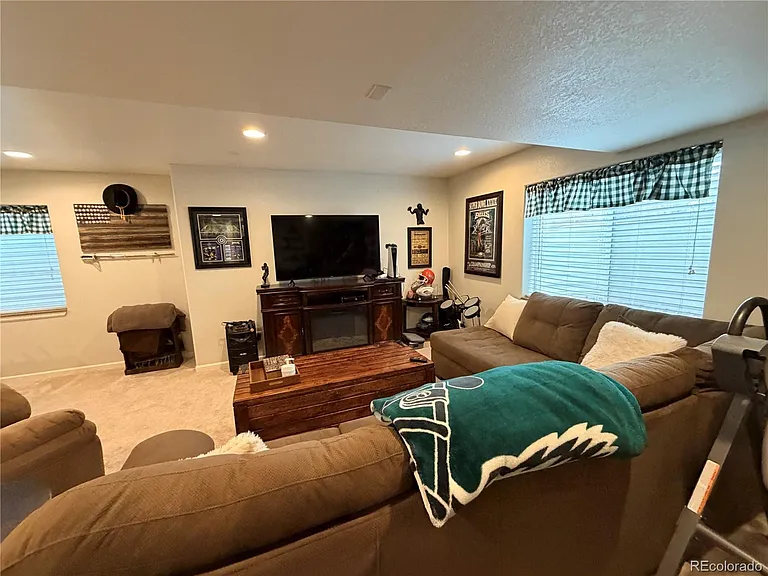 6934 S Fultondale Cir — Photo 31