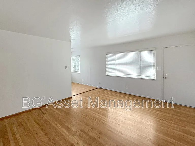 121 Eddy St — Photo 8