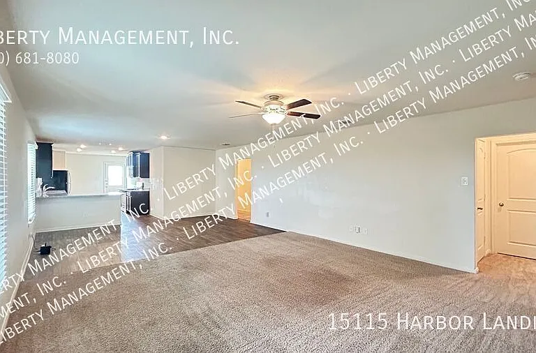 15115 Harbor Lndg — Photo 3