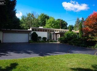 6164 Hugh St, Burton, MI