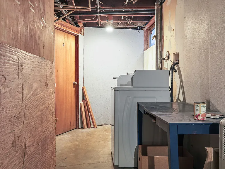7684 N Vancouver Ave #3 — Photo 13