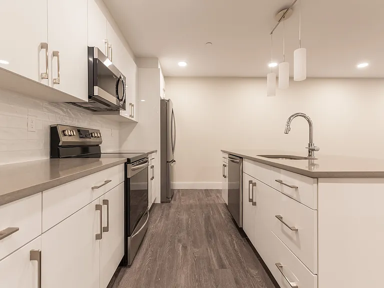 1065 Tremont St #106D — Photo 1