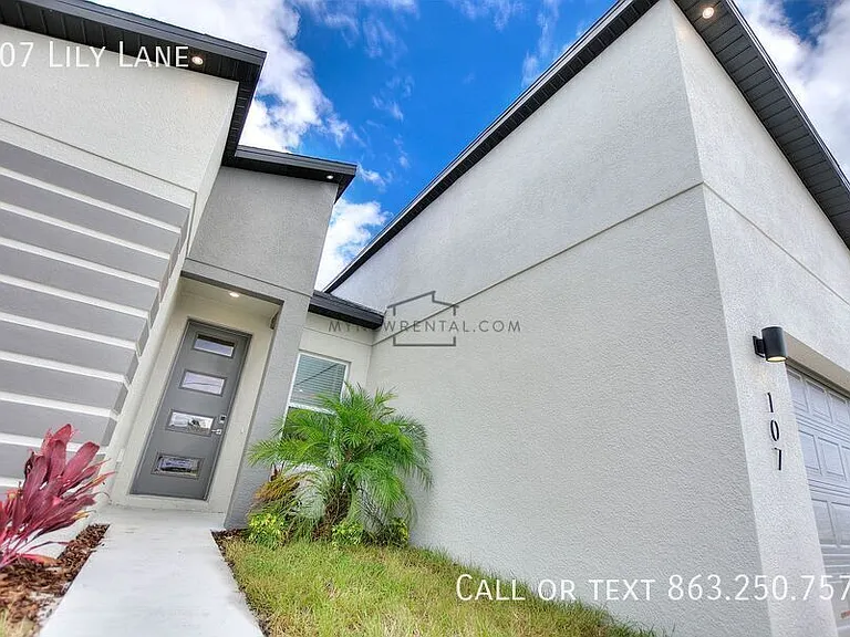 107 Lily Ln — Photo 9