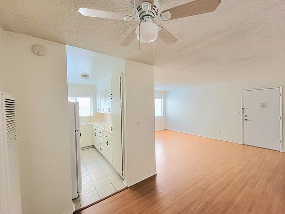 3rd image of 1319 Idaho Ave #4