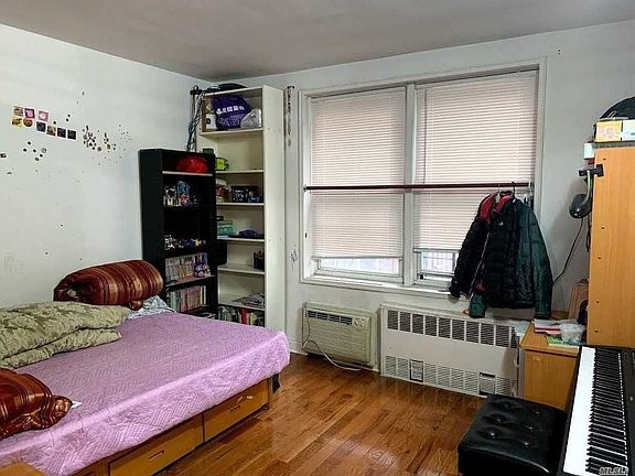 4th image of 144-30 Sanford Ave #M
