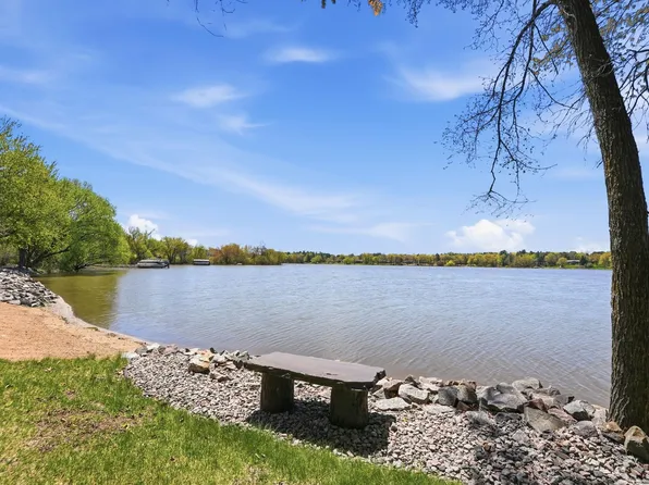 9025 Burton Ct NW, Rice, MN 56367