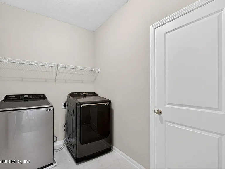 21 Yardley Court St — Photo 43