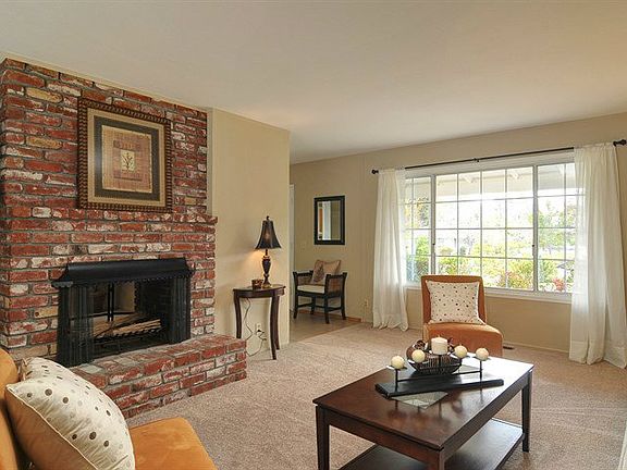4th image of 12240 Country Squire Ln