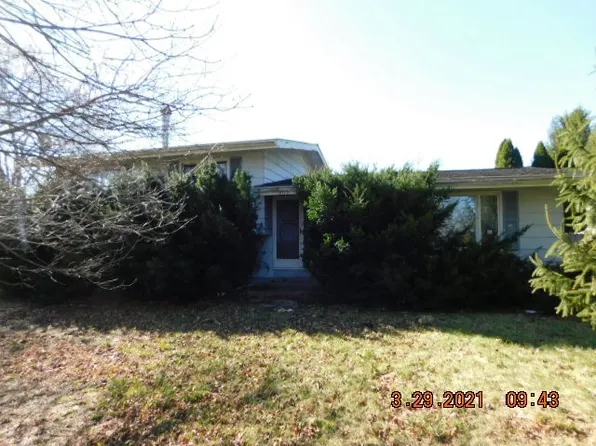 9115 Cady Rd, Jackson, MI 49201