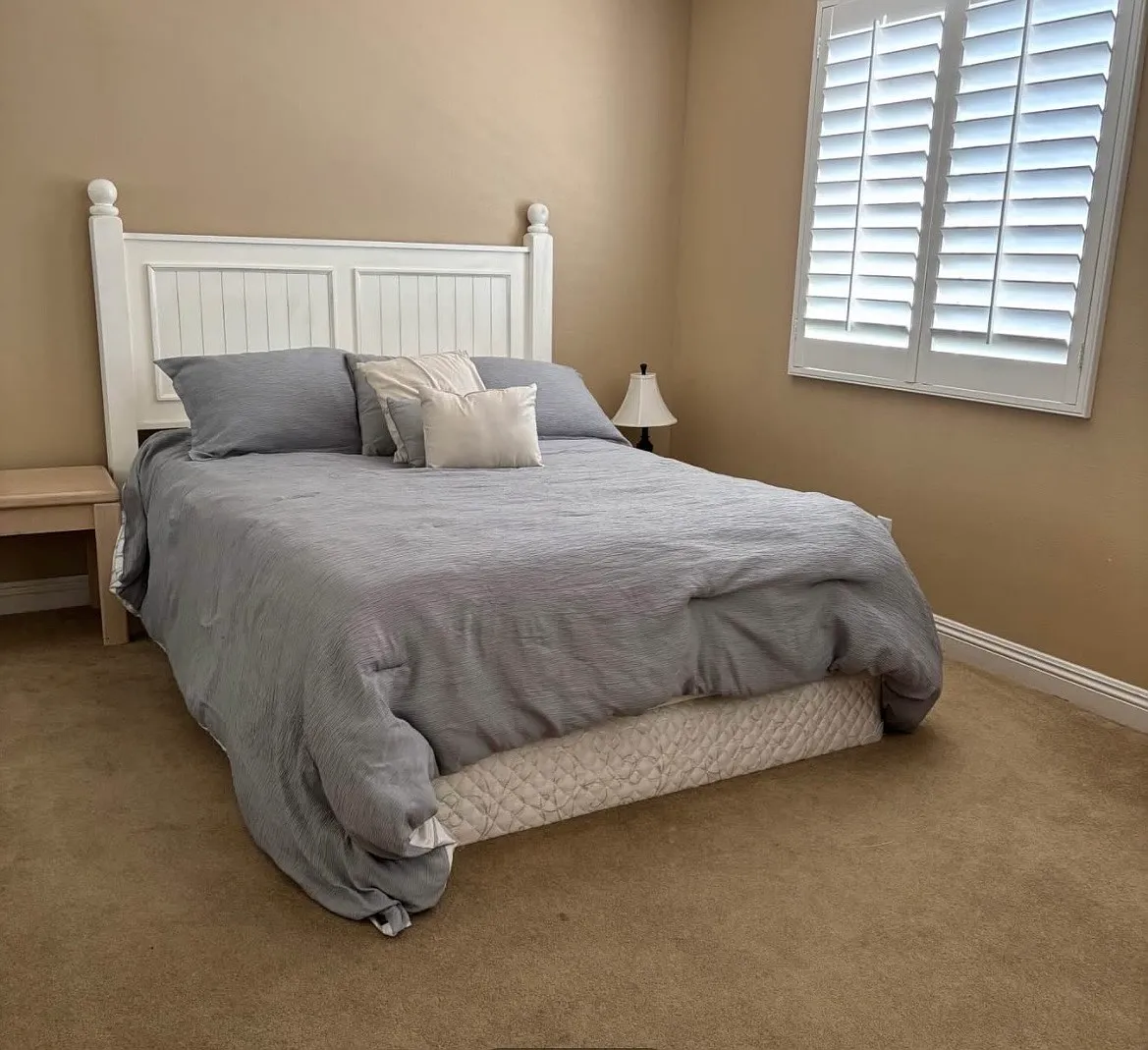 3 bed, 2916 sqft, $1,300 — Photo 1