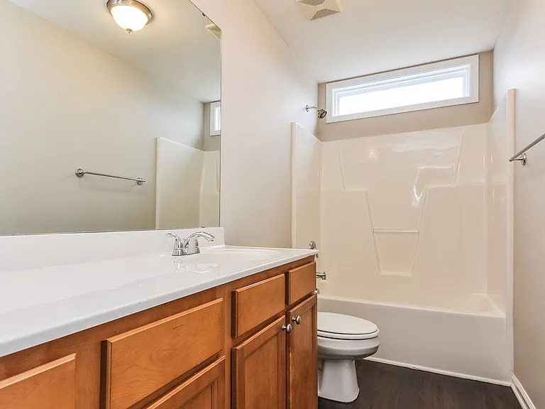 16 Hollyridge Ct — Photo 13