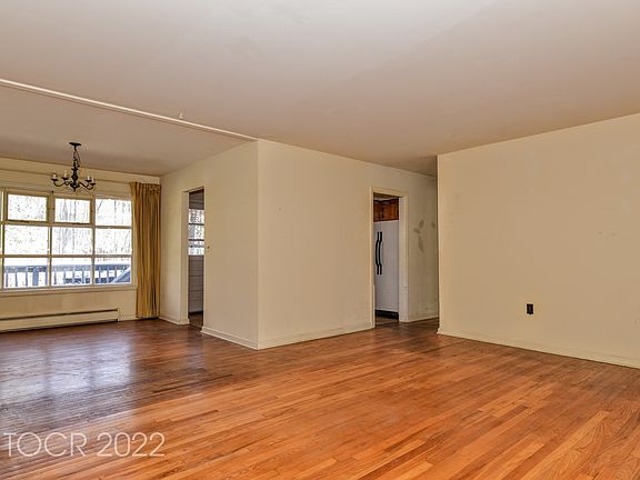 2nd image of 314 Saint Mary St