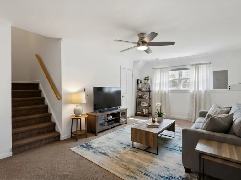 108 Richards Ln — Photo 13