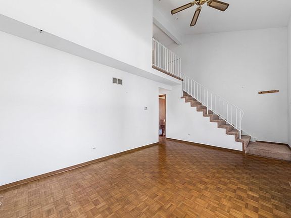 4th image of 1472 N Driftwood Ave